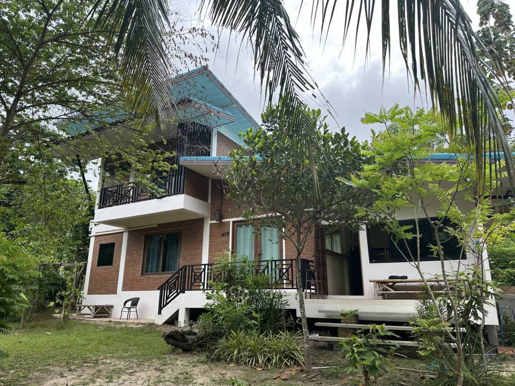 3 bedrooms Villa in Surat Thani, Thailand No. 67658