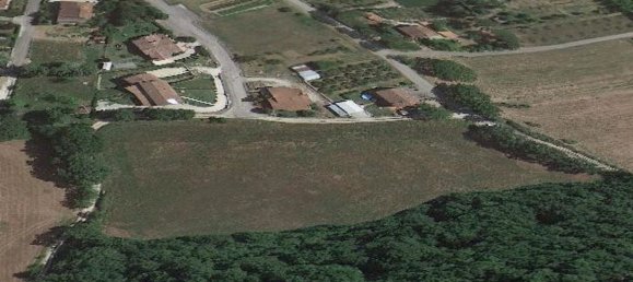 6 rooms Apartment in Perugia, Italy No. 193647 4