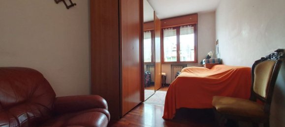 4 rooms Apartment in Mirandola, Italy No. 24152 10