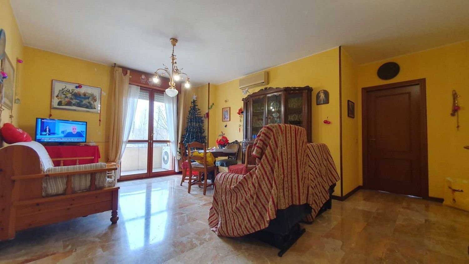 4 rooms Apartment in Mirandola, Italy No. 24152