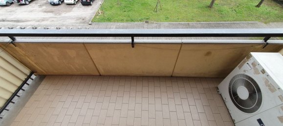 4 rooms Apartment in Mirandola, Italy No. 24152 4