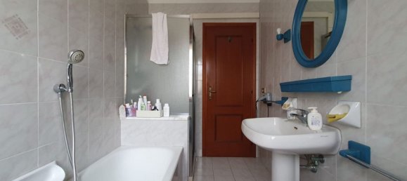 4 rooms Apartment in Mirandola, Italy No. 24152 13
