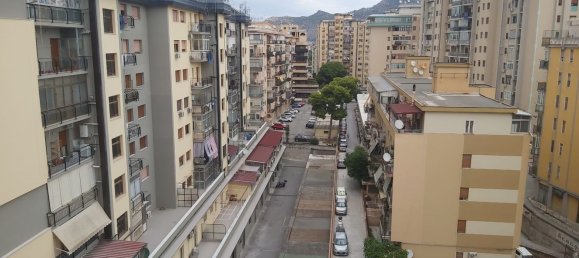 3 bedrooms Apartment in Palermo, Italy No. 333077 16