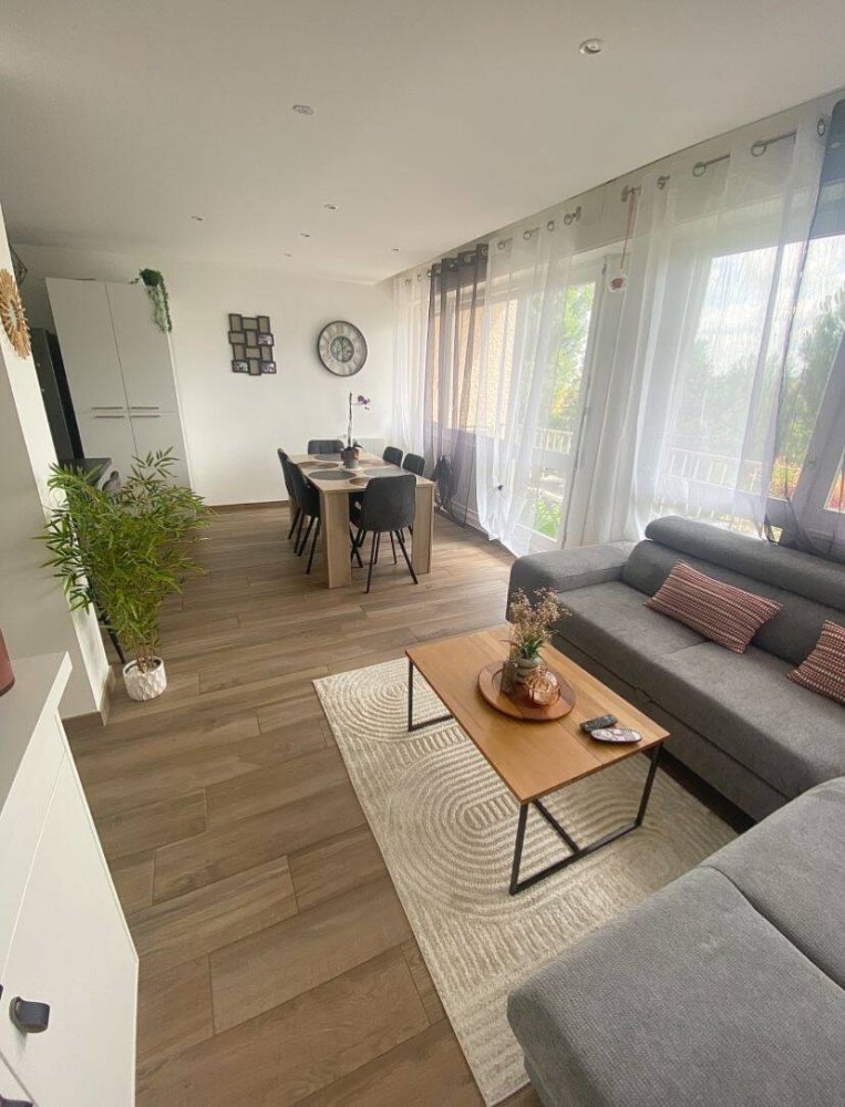 2 Schlafzimmer Doppelhaus in Montbrison, France, Nr. 355566