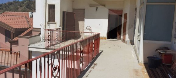 4غرفة شقة في Graniti, Italy رقم 27957 45