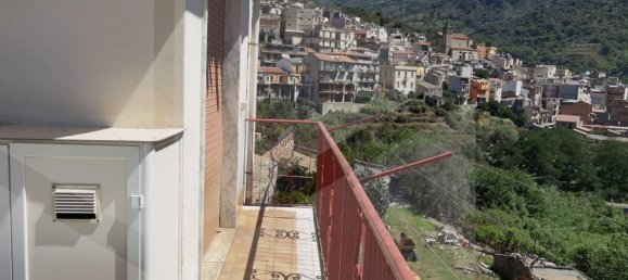 4غرفة شقة في Graniti, Italy رقم 27957 46