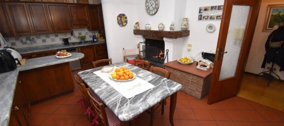 9 rooms Villa in Seravezza, Italy No. 109494 30