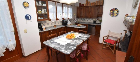 9 rooms Villa in Seravezza, Italy No. 109494 29