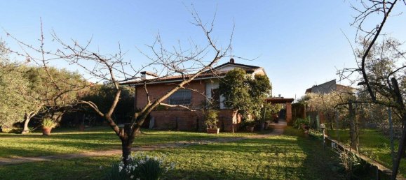 9 rooms Villa in Seravezza, Italy No. 109494 6