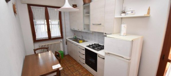 9 rooms Villa in Seravezza, Italy No. 109494 27