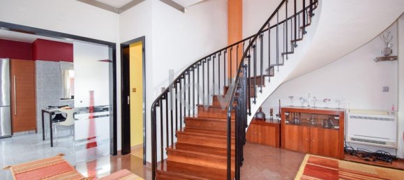 4 bedrooms Townhouse in Cascais, Portugal No. 131369 2