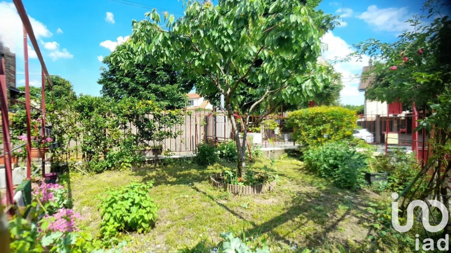 3 غرف نوم منزل في Rosny-sous-Bois, France رقم 322095