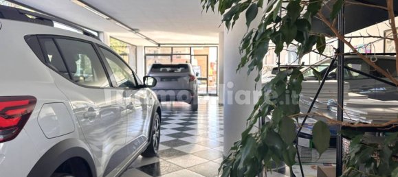 1غرفة عقار تجاري في Martinsicuro, Italy رقم 68390 5