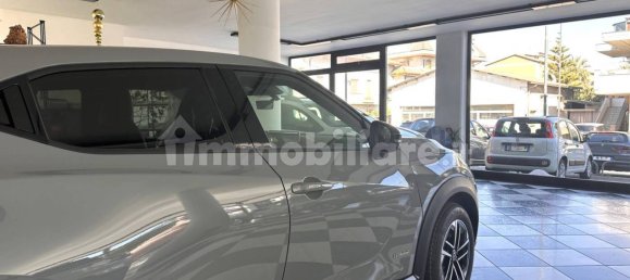 1غرفة عقار تجاري في Martinsicuro, Italy رقم 68390 16