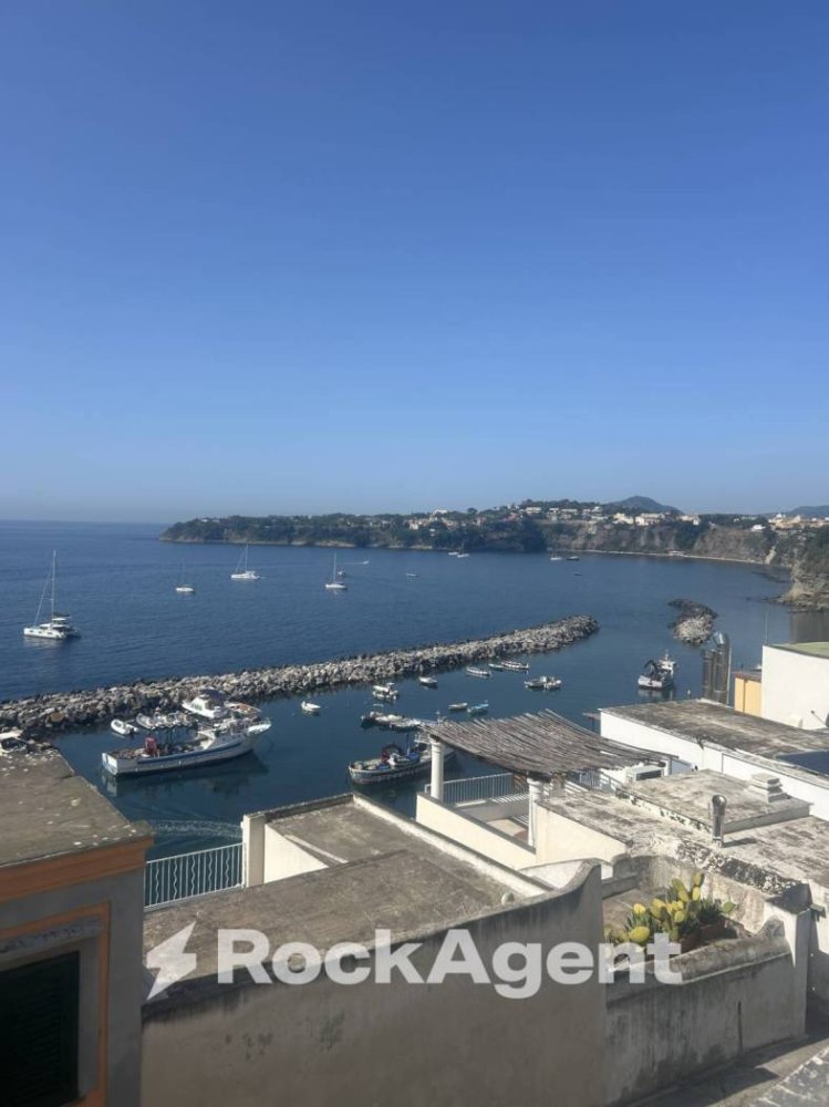 3 bedrooms Apartment in Procida, Italy No. 262715