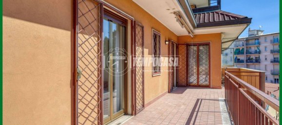 3 غرف نوم شقة في Varese, Italy رقم 261950 22