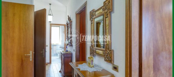 3 غرف نوم شقة في Varese, Italy رقم 261950 9