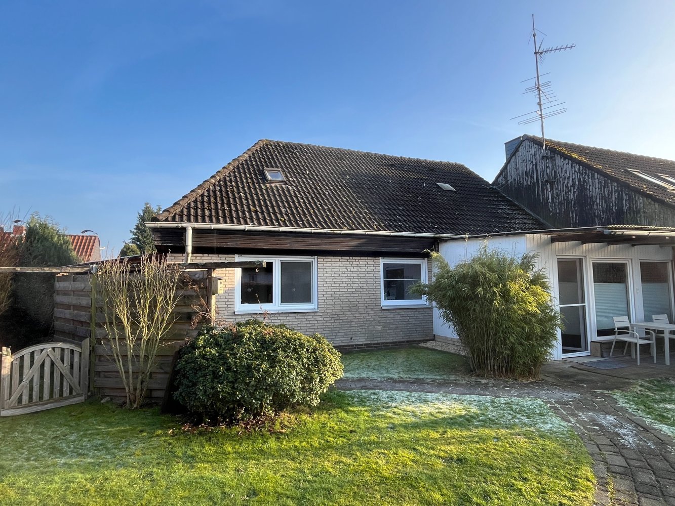 Таунхаус с 4 комнатами в Зальцгиттер, Германия № 20035