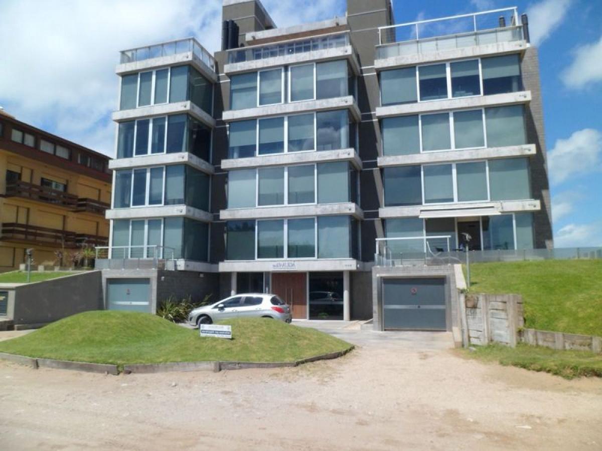 2 bedrooms Apartment in Mar del Plata, Argentina No. 91536