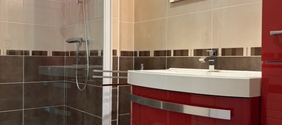 4 bedrooms House in Limoges, France No. 335950 7