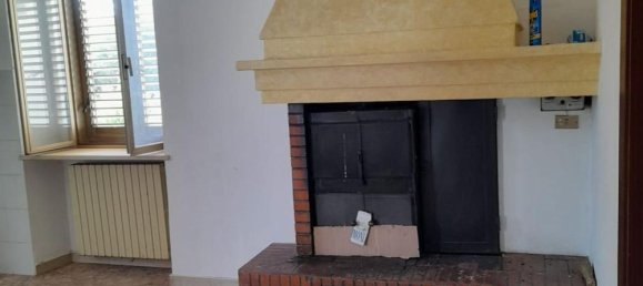 6-salle Maison à Ari, Italy No. 202675 8