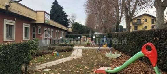 5 rooms Apartment in Senago, Italy No. 292364 4