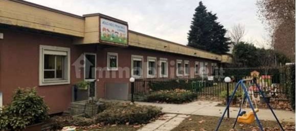 5 rooms Apartment in Senago, Italy No. 292364 2