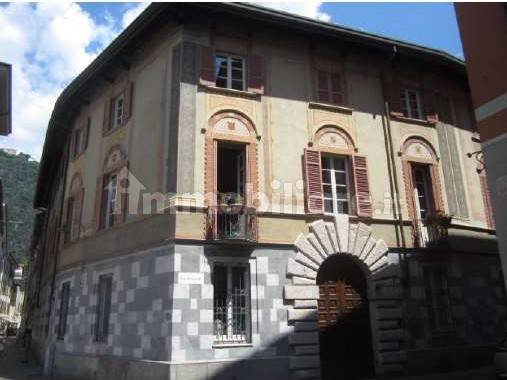 Квартира с 2 спальнями в Комо, Италия № 350091