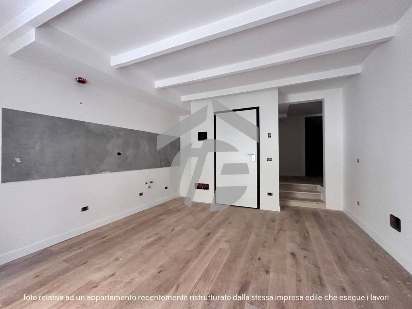 2 bedrooms Apartment in Florence, Italy No. 274547