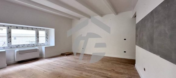 2 bedrooms Apartment in Florence, Italy No. 274547 22