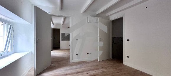 2 bedrooms Apartment in Florence, Italy No. 274547 27