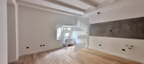 2 bedrooms Apartment in Florence, Italy No. 274547 18