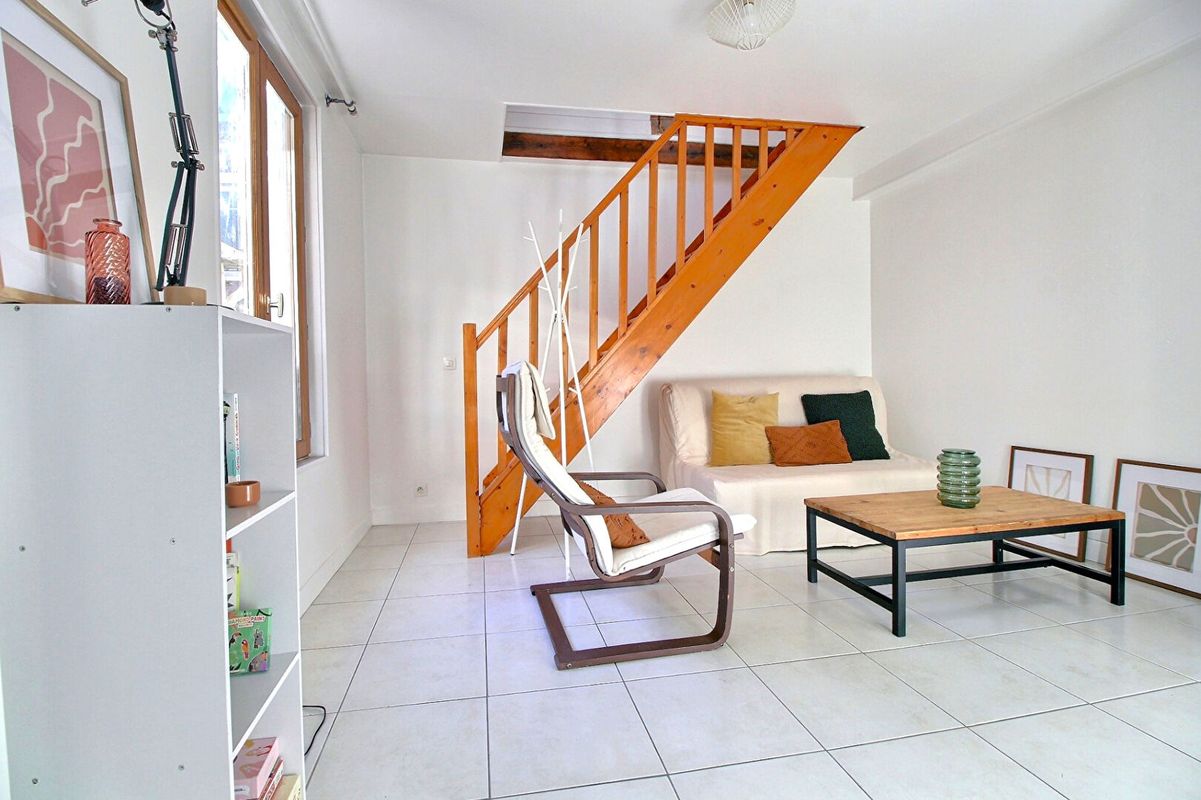 Duplex T1 em Clichy, France N.º 162311