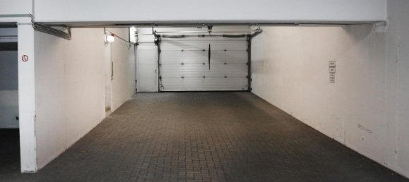 Parking à Munich, Germany No. 318419 6