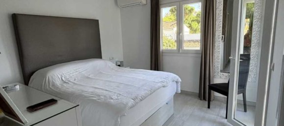 3 bedrooms Villa in Estepona, Spain No. 177868 7