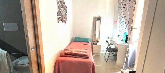 Квартира с 6 комнатами в Неаполь, Италия № 229671 10