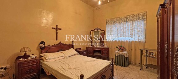 2 غرف نوم طابقين في Qormi, Malta رقم 1903 9