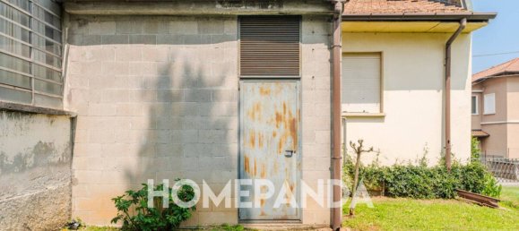 2-Zimmer Lagerhaus in Jerago con Orago, Italy, Nr. 318018 6