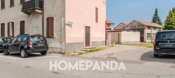 2-Zimmer Lagerhaus in Jerago con Orago, Italy, Nr. 318018 3