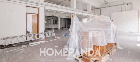 2-Zimmer Lagerhaus in Jerago con Orago, Italy, Nr. 318018 8