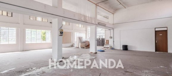 2-Zimmer Lagerhaus in Jerago con Orago, Italy, Nr. 318018 13