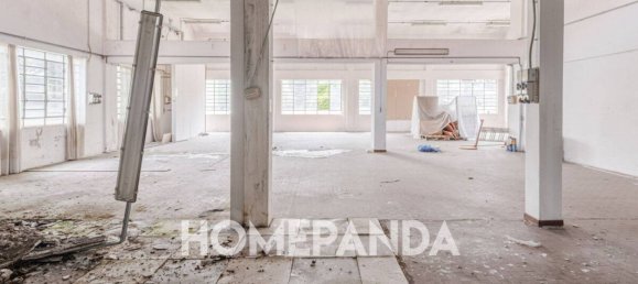 2-Zimmer Lagerhaus in Jerago con Orago, Italy, Nr. 318018 19