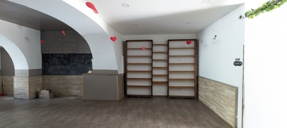 Gewerbliche Immobilie in Nicolosi, Italy 180m², Nr. 375067 12