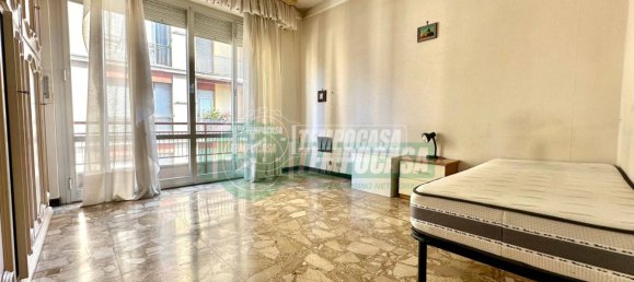 2 Schlafzimmer Wohnung in Genoa, Italy, Nr. 302037 2