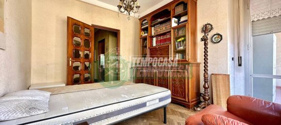 2 Schlafzimmer Wohnung in Genoa, Italy, Nr. 302037 8
