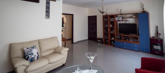 Apartamento de 6 habitaciónes en Butera, Italy No. 257132 2