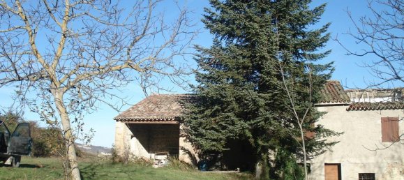 10 rooms House in Fossombrone, Italy No. 172357 4
