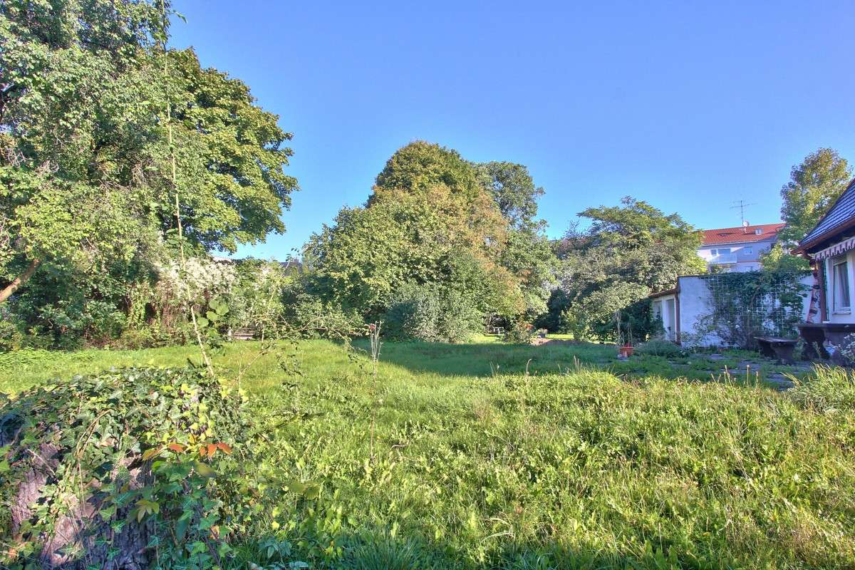  Land in Munich, Germany No. 152397