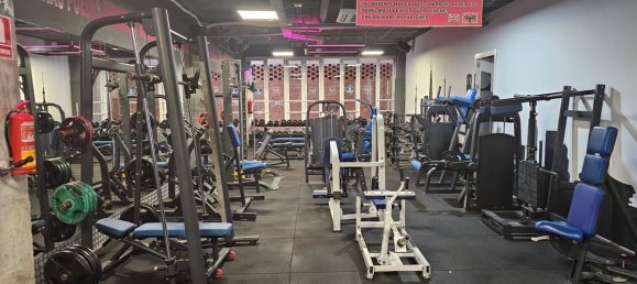 965m² Commercial property in Benalmadena, Spain No. 143230 4