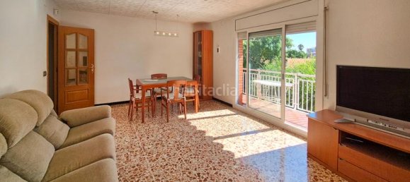 4 bedrooms Apartment in Viladecans, Spain No. 190226 2